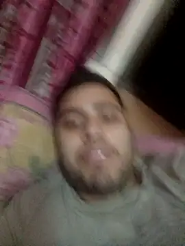 Snapshot of Desirock001 chatting on 10/31/25, 03:46 Desirock001 online show from 10/31/25, 03:46