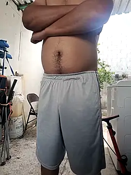 Snapshot of aleoconner chatting on 09/14/25, 07:35 aleoconner online show from 09/14/25, 07:35