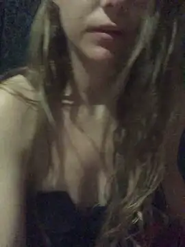 Angiehuston1 online show from 02/12/26, 12:00