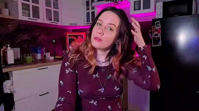 NanaMoonlight online show from 04/04/26, 01:30