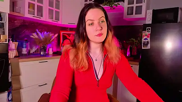 NanaMoonlight online show from 04/17/26, 01:36