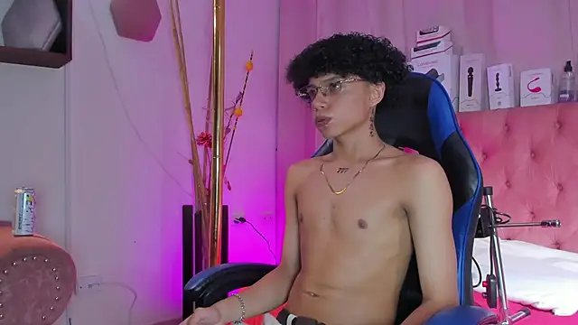  taylor black online show from 04/17/26, 10:02