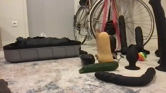 Snapshot of Zaak91190 chatting on 11/05/25, 08:42 Zaak91190 online show from 11/05/25, 08:42