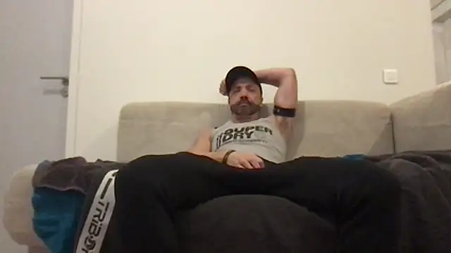 Snapshot of Zaak91190 chatting on 11/28/25, 10:45 Zaak91190 online show from 11/28/25, 10:45