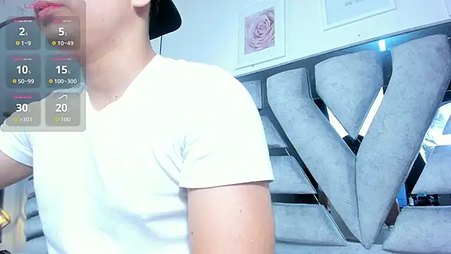 lianfox  online show from 02/04/26, 12:33