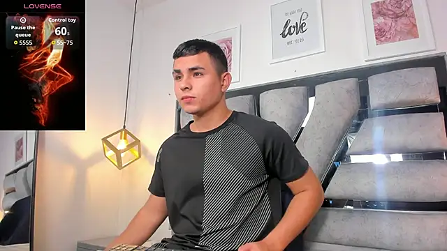 lianfox  online show from 04/28/26, 12:32