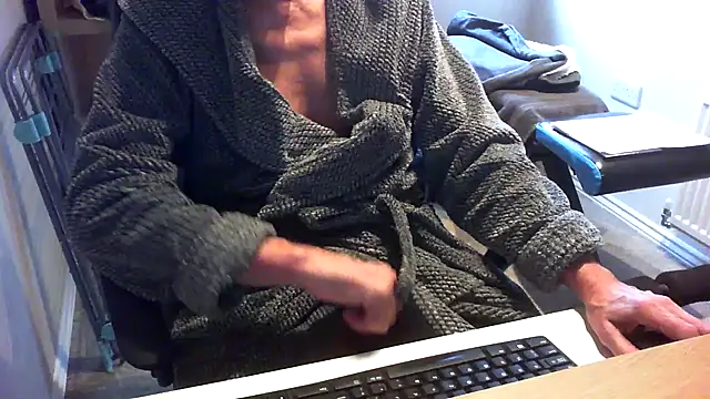 Snapshot of rogpb chatting on 01/13/26, 09:47 rogpb online show from 01/13/26, 09:47