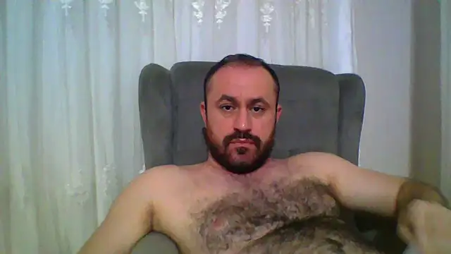 Snapshot of micheal3467 chatting on 12/14/25, 10:25 micheal3467 online show from 12/14/25, 10:25