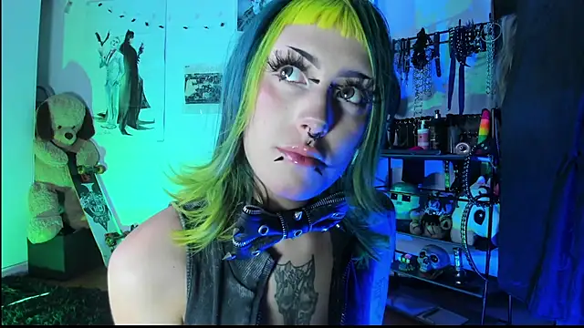 kattusauruss online show from 05/22/26, 01:02