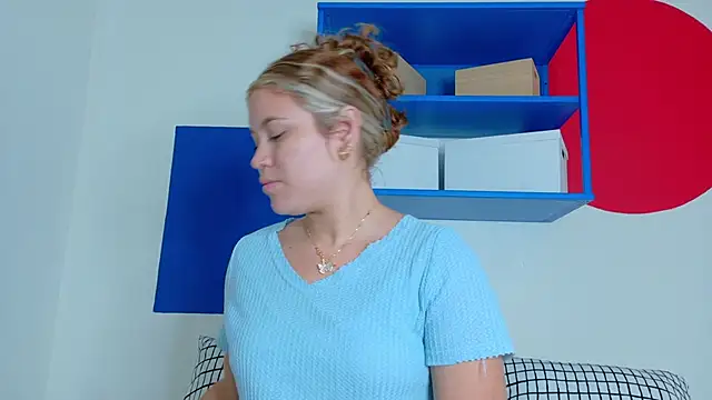 BelaMiller  online show from 09/15/25, 11:54