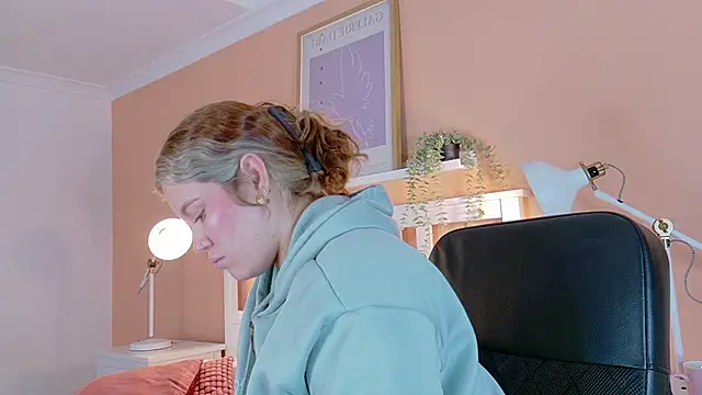 BelaMiller  online show from 10/06/25, 11:40