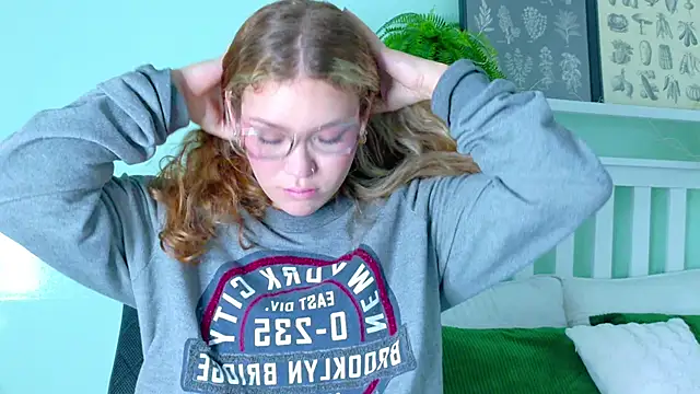 BelaMiller  online show from 11/10/25, 11:42