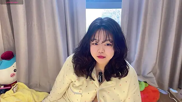 Kittenfishing online show from 01/16/26, 04:05