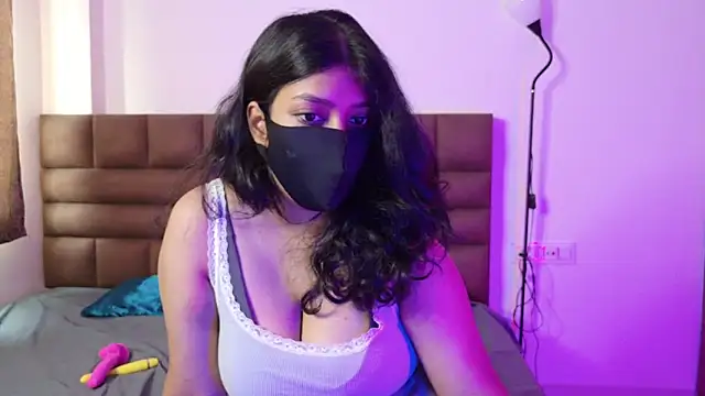 Snapshot of Gulaboo100 chatting on 11/03/25, 06:25 Gulaboo100 online show from 11/03/25, 06:25