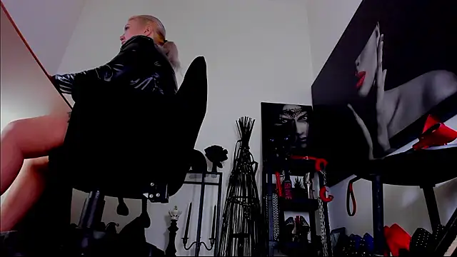 demisweet online show from 02/01/26, 02:10