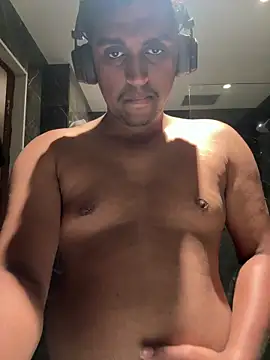 IndianguyinUK online show from 12/01/25, 09:03