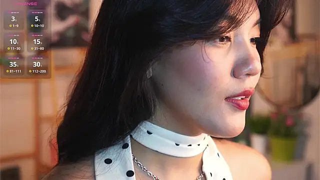 Snapshot of MoiraEger chatting on 09/23/25, 05:05 MoiraEger online show from 09/23/25, 05:05