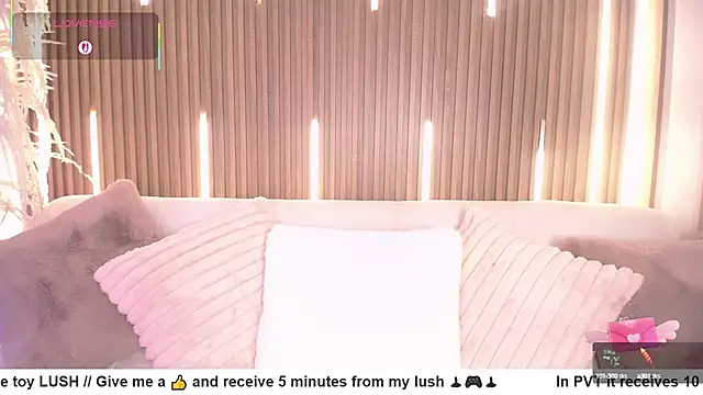 MylaDreams online show from 09/24/25, 03:21