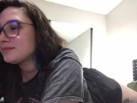 Snapshot of paigeycakes chatting on 11/12/25, 02:56 paigeycakes online show from 11/12/25, 02:56