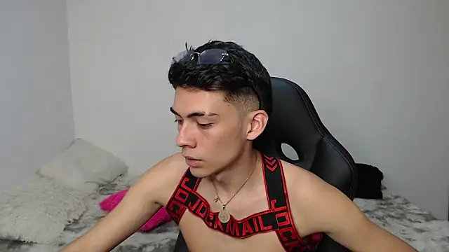 Rimuru17 online show from 03/30/26, 03:51