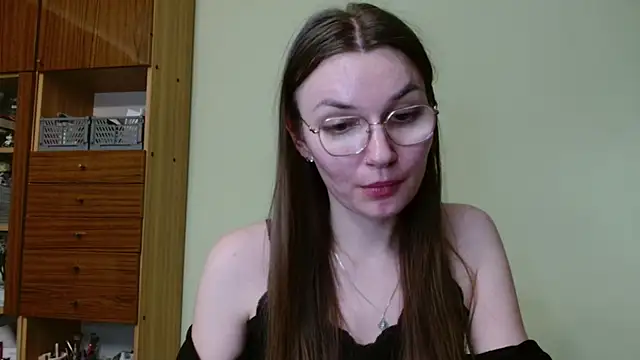 LooveELLYx online show from 02/24/25, 05:53