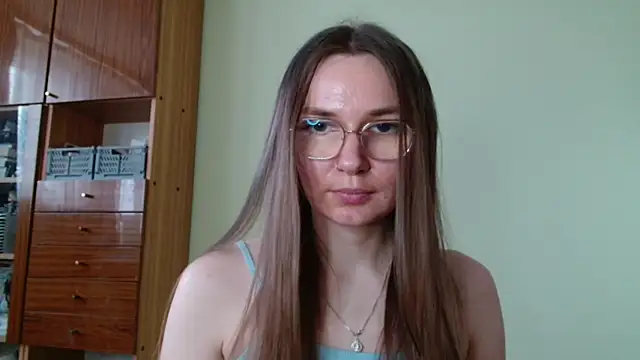 LooveELLYx online show from 02/25/25, 02:44