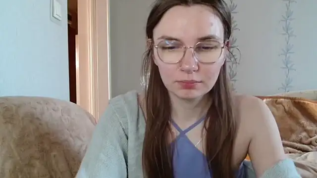 LooveELLYx online show from 03/22/25, 07:47