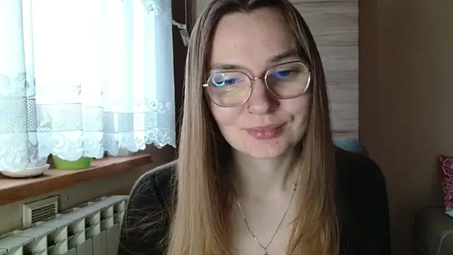 LooveELLYx online show from 12/05/25, 07:28