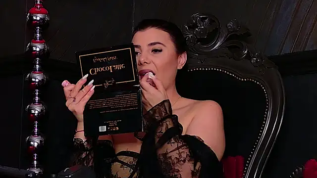 Snapshot of MistressEly chatting on 07/18/26, 08:23 MistressEly online show from 07/18/26, 08:23