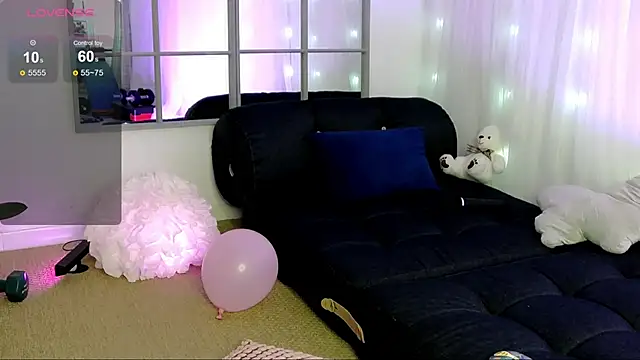 SarahRaynex online show from 05/26/26, 02:57
