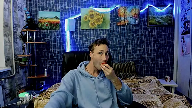 CuteBoy228 online show from 12/13/25, 08:25