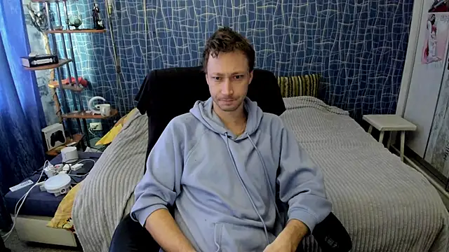 CuteBoy228 online show from 04/13/26, 09:04