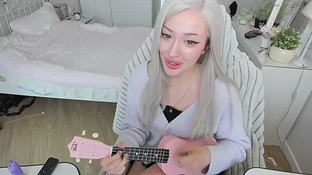 Snapshot of saadnesstyan chatting on 09/29/25, 09:25 saadnesstyan online show from 09/29/25, 09:25