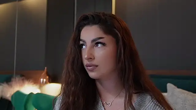 Snapshot of EmilyTrix chatting on 11/03/25, 03:13 EmilyTrix online show from 11/03/25, 03:13