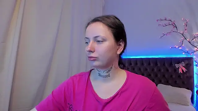 LilaVame online show from 11/19/25, 08:53