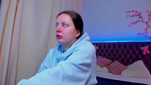 LilaVame online show from 11/30/25, 01:37