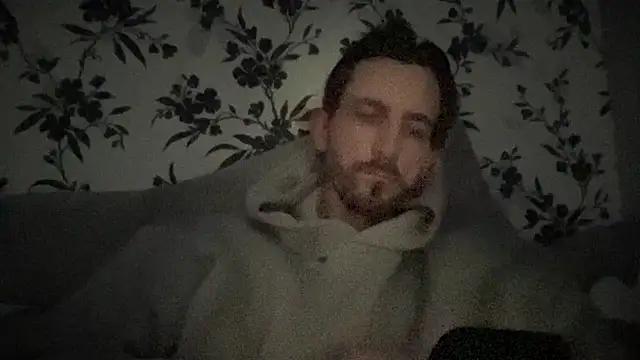 Big8inchUncutCock online show from 04/18/26, 07:34