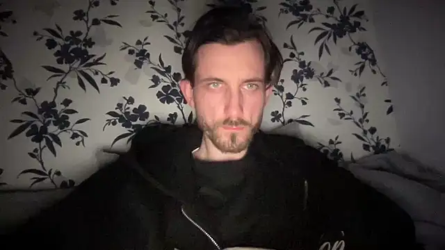 Big8inchUncutCock online show from 04/18/26, 07:07