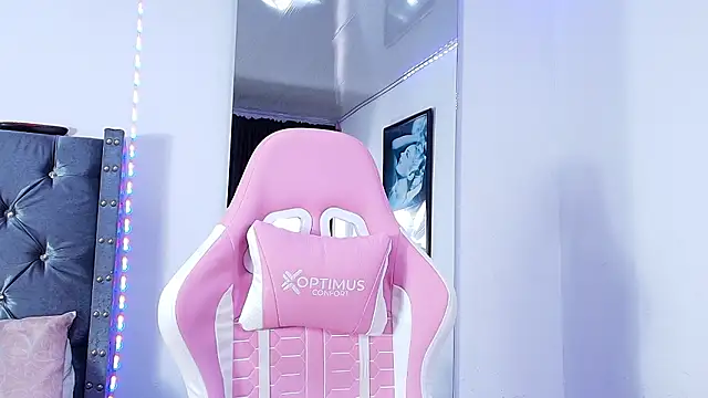 GraceWallace  online show from 03/29/26, 08:09