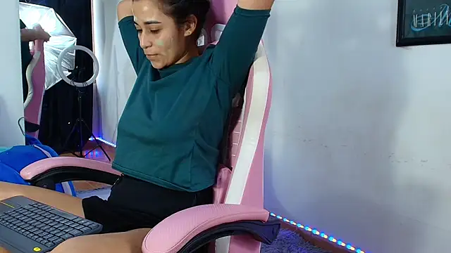 GraceWallace  online show from 04/12/26, 09:31