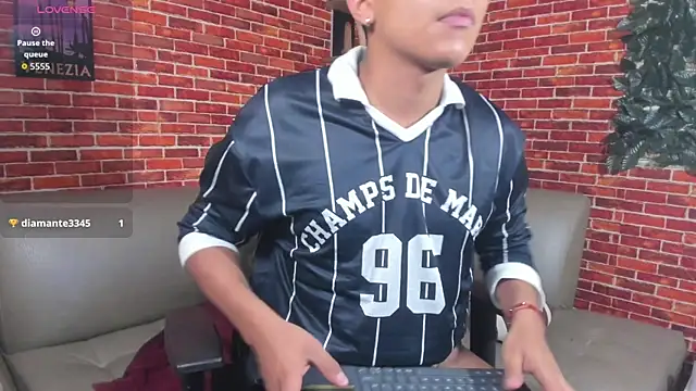 Thiago Kozak online show from 05/16/26, 07:56