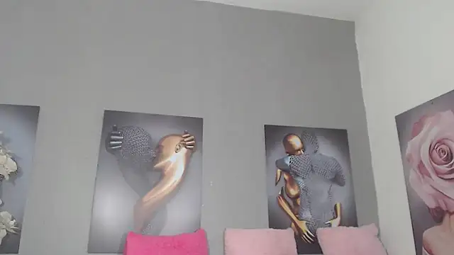 Snapshot of AntonellaBlanc chatting on 07/15/26, 04:51 AntonellaBlanc online show from 07/15/26, 04:51
