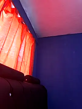 Hanna Kieran online show from 11/14/25, 02:05