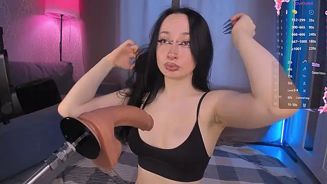 Juicy Vikki online show from 03/18/26, 11:13