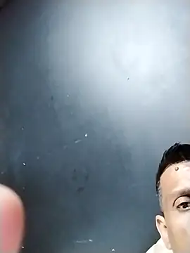 Snapshot of XRonny3 chatting on 10/12/25, 04:50 XRonny3 online show from 10/12/25, 04:50