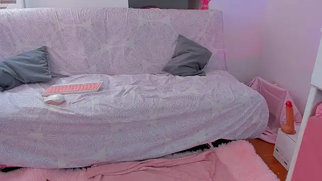 Danesacronin online show from 04/07/26, 08:31