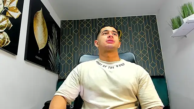 king falconer online show from 12/01/25, 12:04