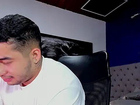 king falconer online show from 01/16/26, 02:48