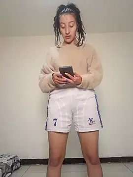 Snapshot of Oriana111 chatting on 10/26/25, 06:14 Oriana111 online show from 10/26/25, 06:14