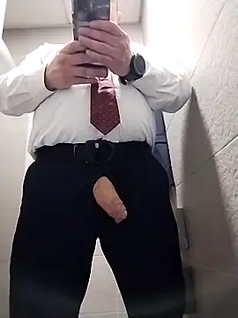 BigCristh79 online show from 03/28/26, 05:56